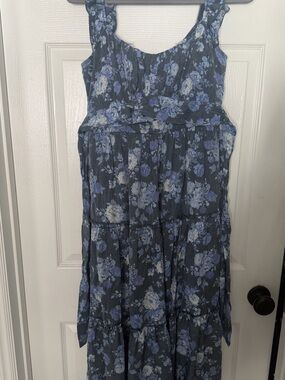 Trixxi Black Label Floral Top with Blue and White Print